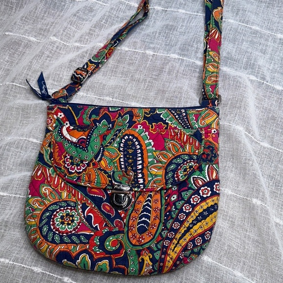 Vera Bradley Venetian Paisley Pattern Saddle Hipster Crossbody Bag Designer EUC - Picture 2 of 16
